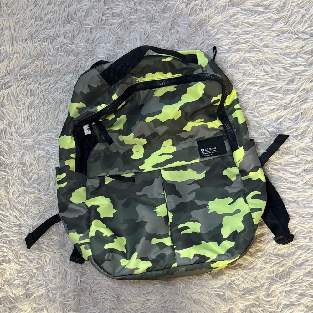 Lululemon everyday backpack 2.0 23L camo